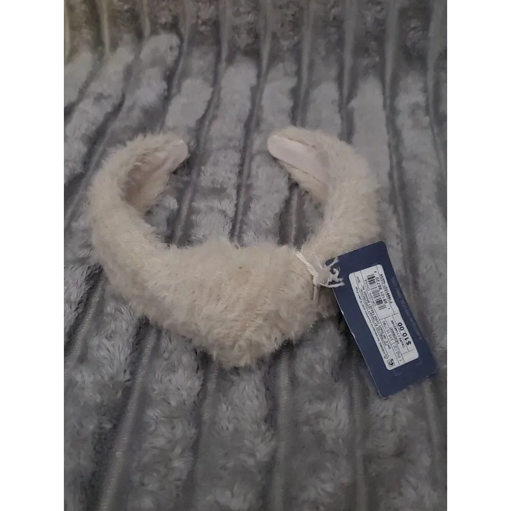 The Unbranded Brand large lot